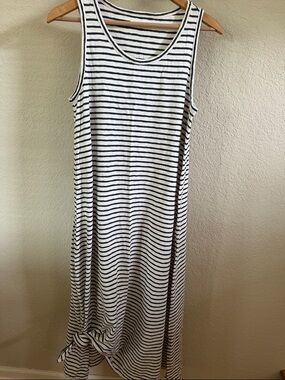 Lou&Grey LOFT Striped Sleeveless Maxi Dress - Navy and Cream Medium
